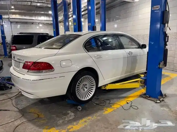 بي ام دبليو فل 750LI بحالة ممتازه 11