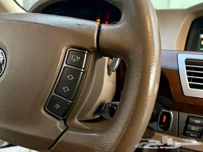 بي ام دبليو فل 750LI بحالة ممتازه 34