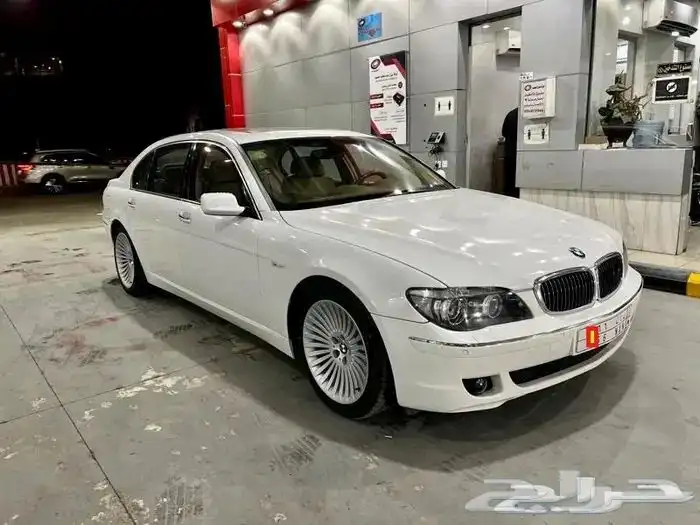 بي ام دبليو فل 750LI بحالة ممتازه 9