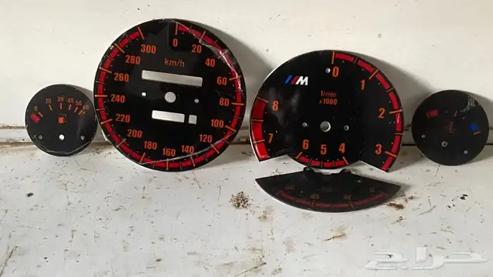 BMW e30 32