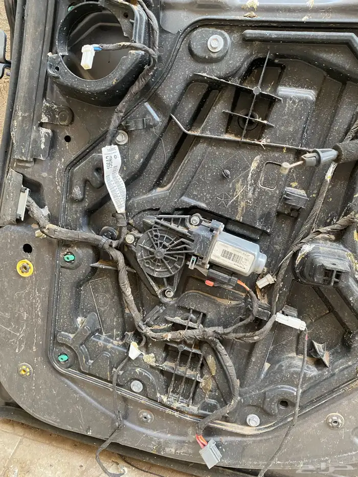 باب خلفي يمين ومرايات كليزلر 4