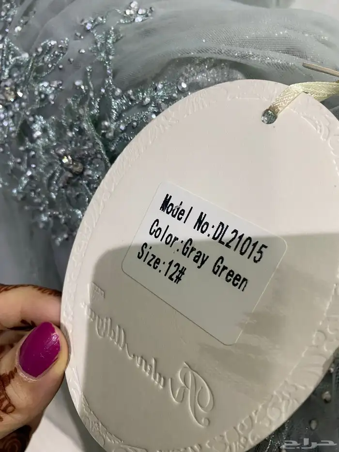 فستان راقي جميل ينفع لحفلة او ملكة مستخدم مرة وحدة 4