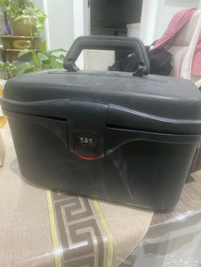شنط قديمه 0