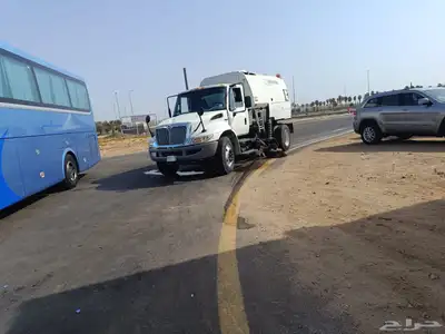 تأجير مكنسة طرق نظافه حاويات مكانس طرق معدات نظافه 6