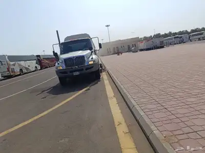 تأجير مكنسة طرق نظافه حاويات مكانس طرق معدات نظافه 1