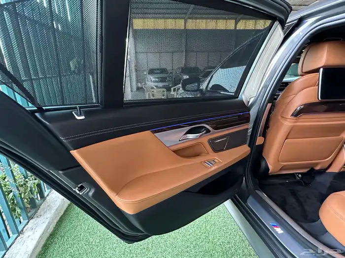 بي أم دبليو كت أم 740 م 2018تم البيع 34