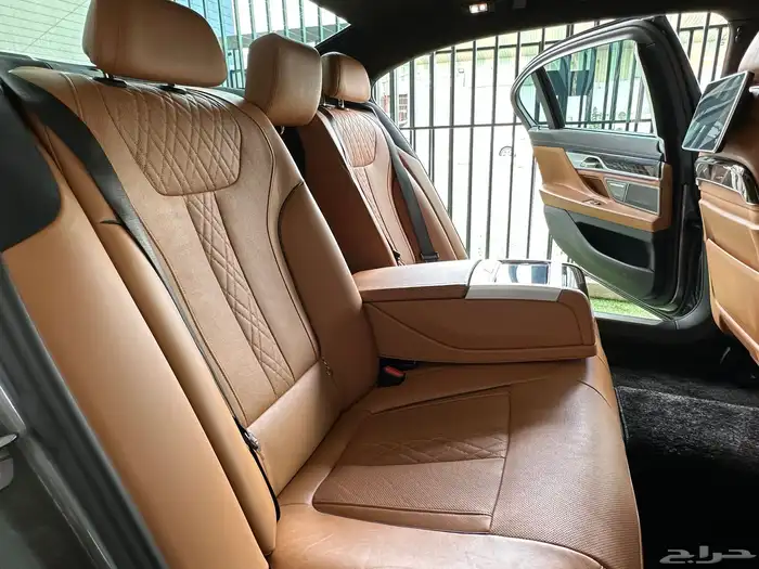 بي أم دبليو كت أم 740 م 2018تم البيع 43