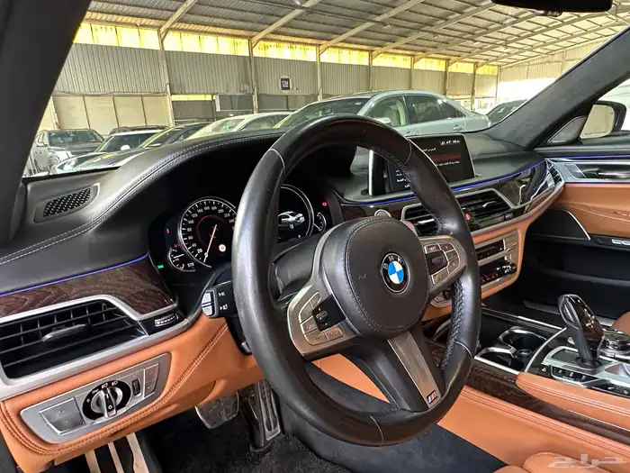 بي أم دبليو كت أم 740 م 2018تم البيع 21