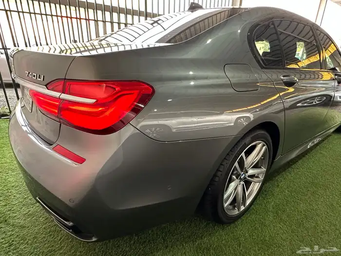 بي أم دبليو كت أم 740 م 2018تم البيع 16