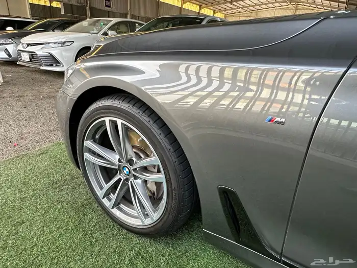 بي أم دبليو كت أم 740 م 2018تم البيع 13