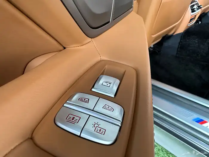 بي أم دبليو كت أم 740 م 2018تم البيع 36