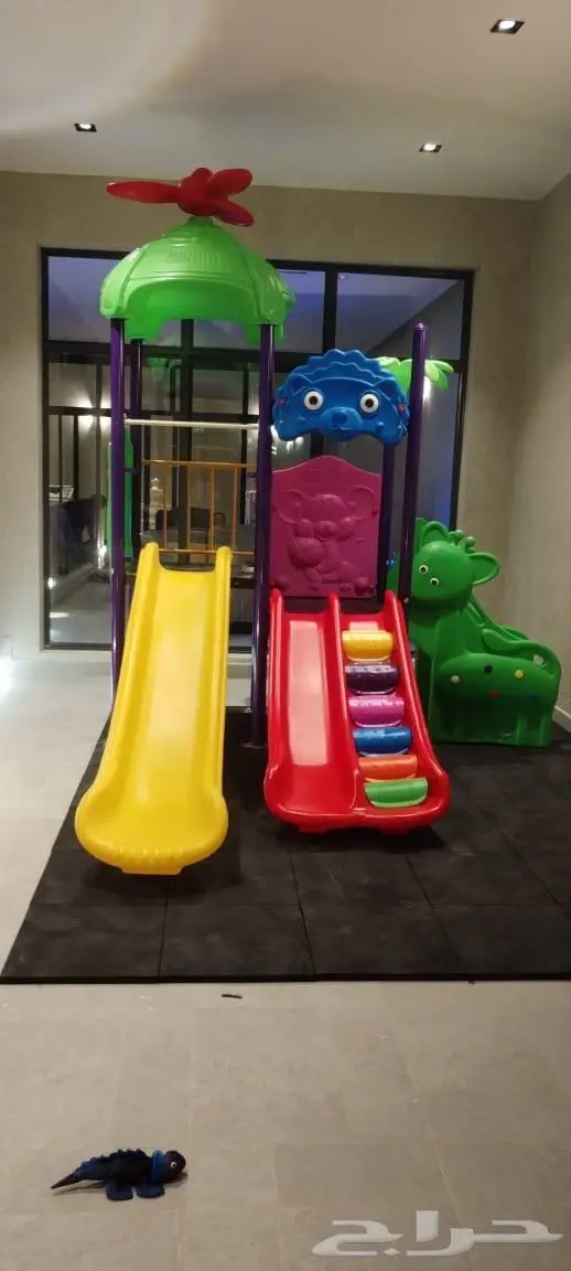 لعبة اطفال متكاملة ومكعب متنوع ومراجيح 0