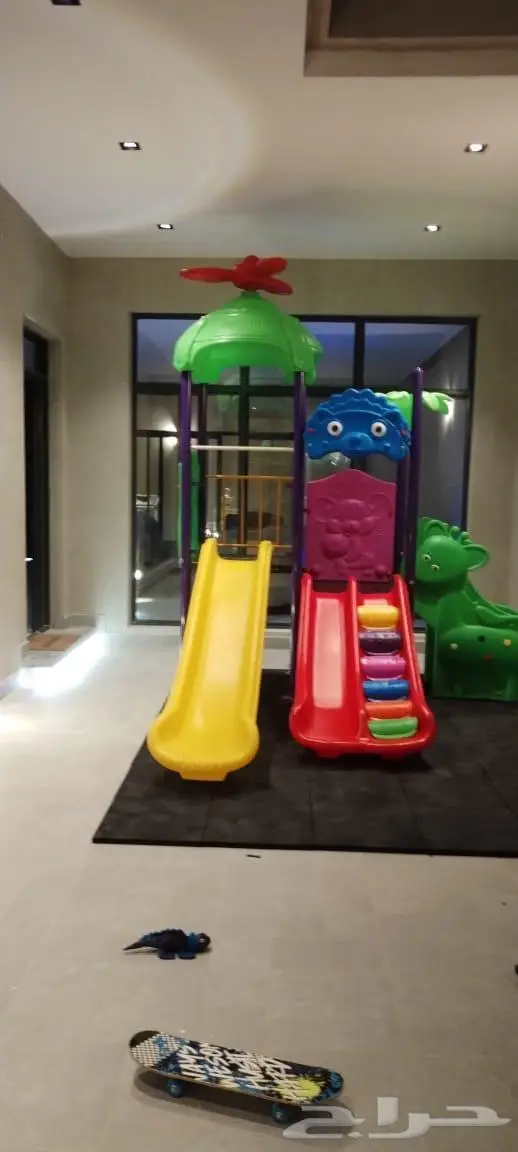 لعبة اطفال متكاملة ومكعب متنوع ومراجيح 2