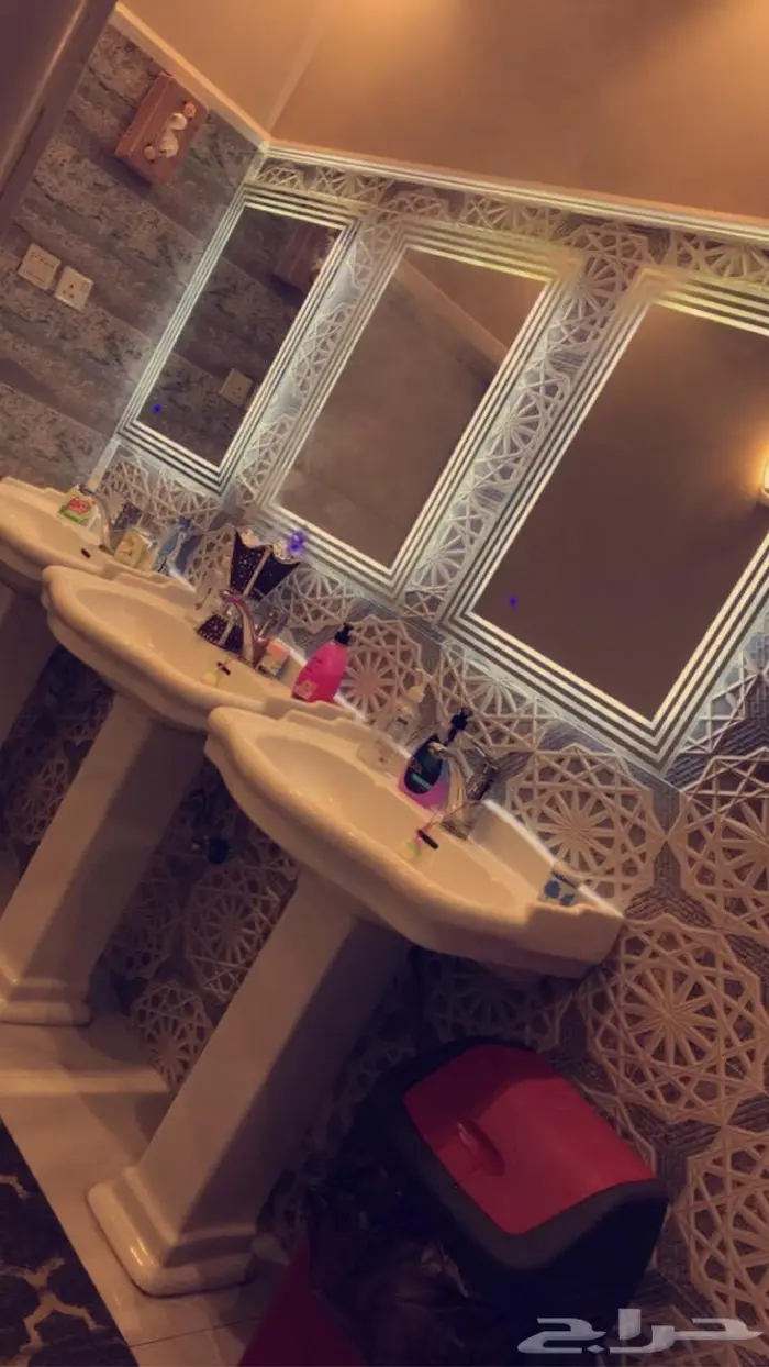 استراحه كبيره قسمين ومسبح كبير وملعب طايره والعاب اطفال 23