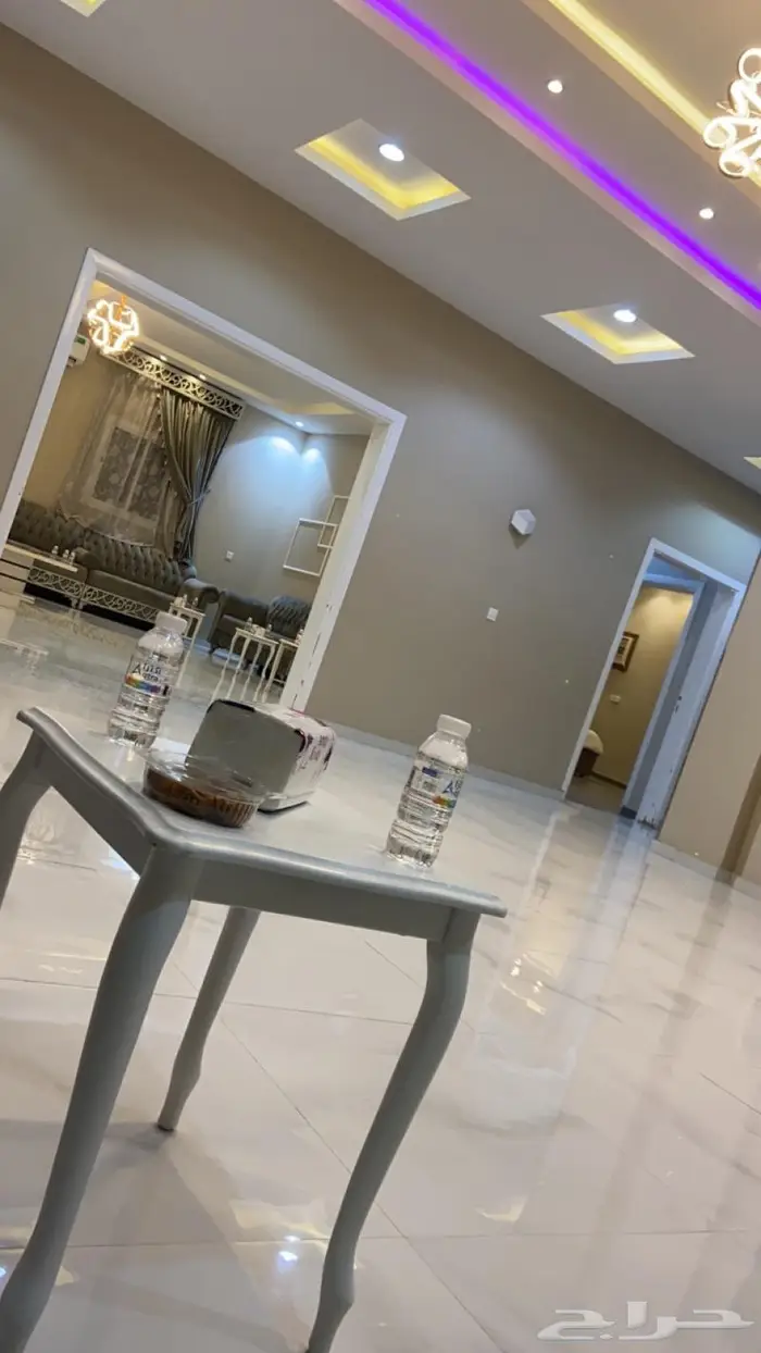 استراحه كبيره قسمين ومسبح كبير وملعب طايره والعاب اطفال 20