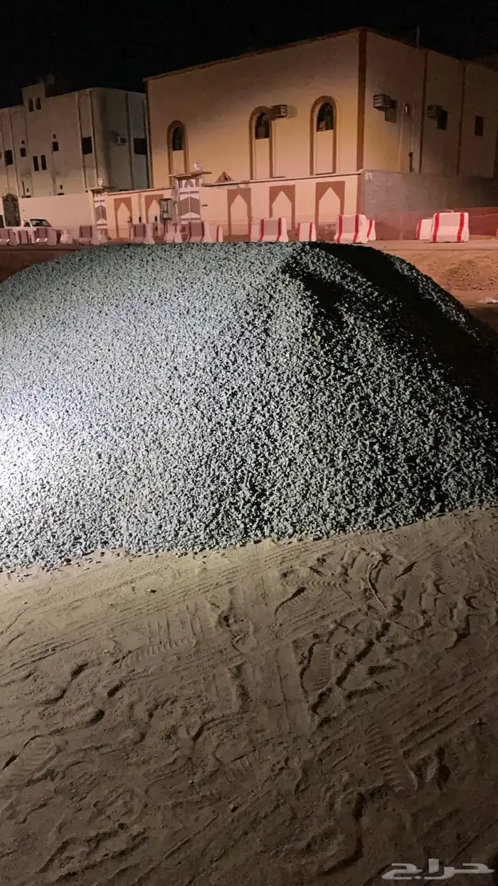 رمل احمر بحص خرسان كساره 13