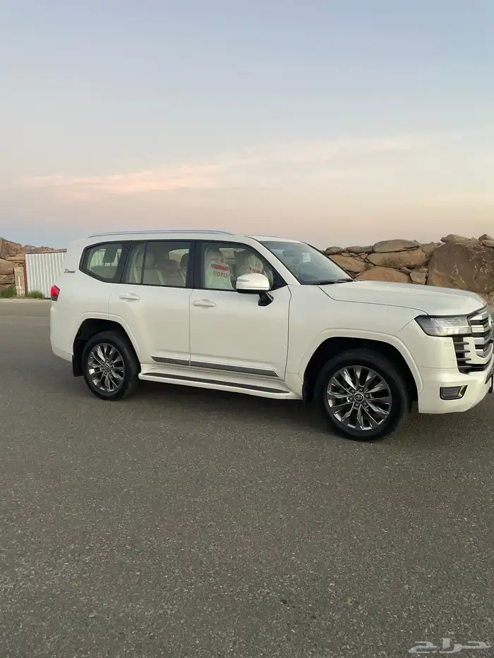 (تمم البيع)جي اكس ار 2022 L4 سعودي شاشات 3