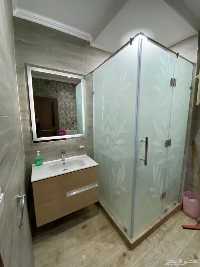 زجاج سيكوريت ومرايا 0