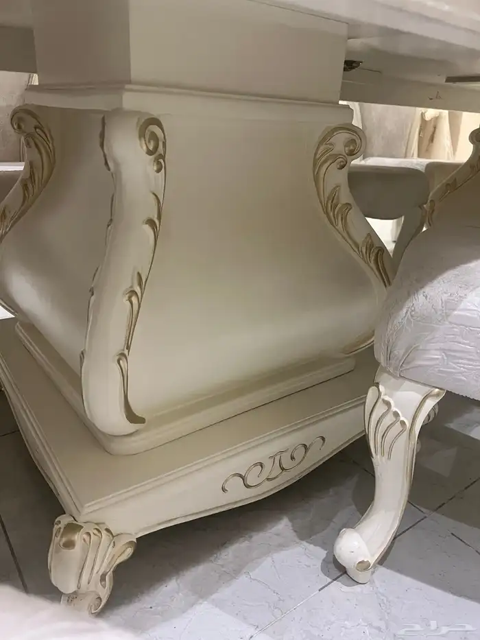 طاولة طعام للبيع 3