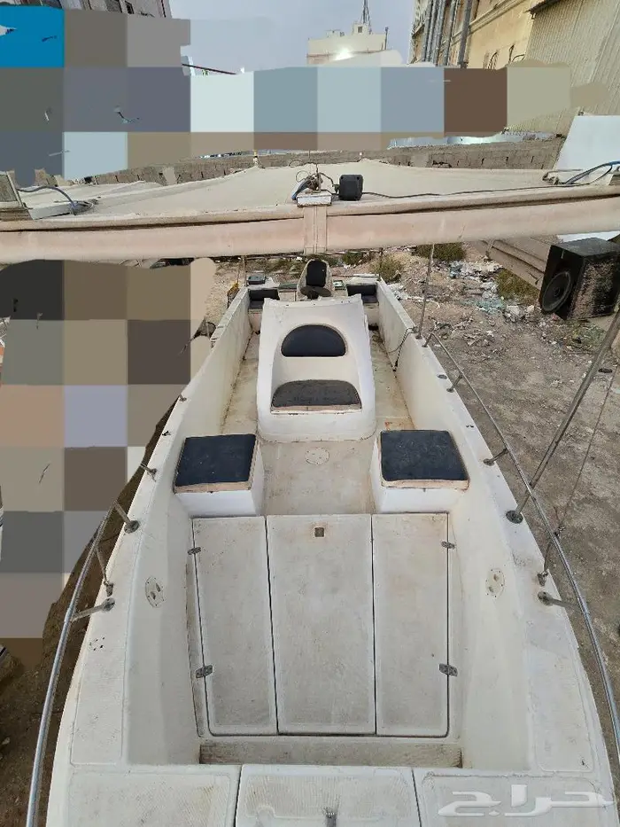 قارب بوت لنش طراد للبيع بدون مكاين ب 5 الاف ريال بيع مستعجل 4