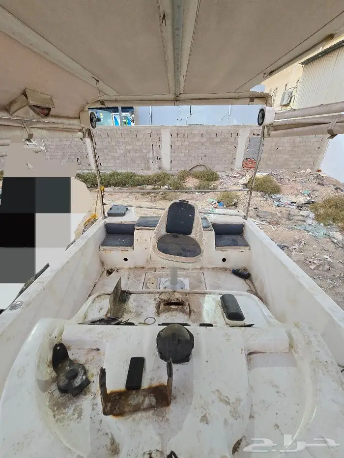 قارب بوت لنش طراد للبيع بدون مكاين ب 5 الاف ريال بيع مستعجل 10