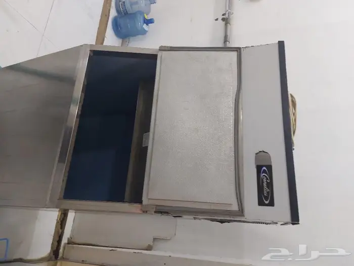 مكينة تصنيع مكعبات ثلج 2