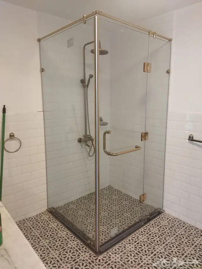 زجاج سيكوريت ومرايا 14