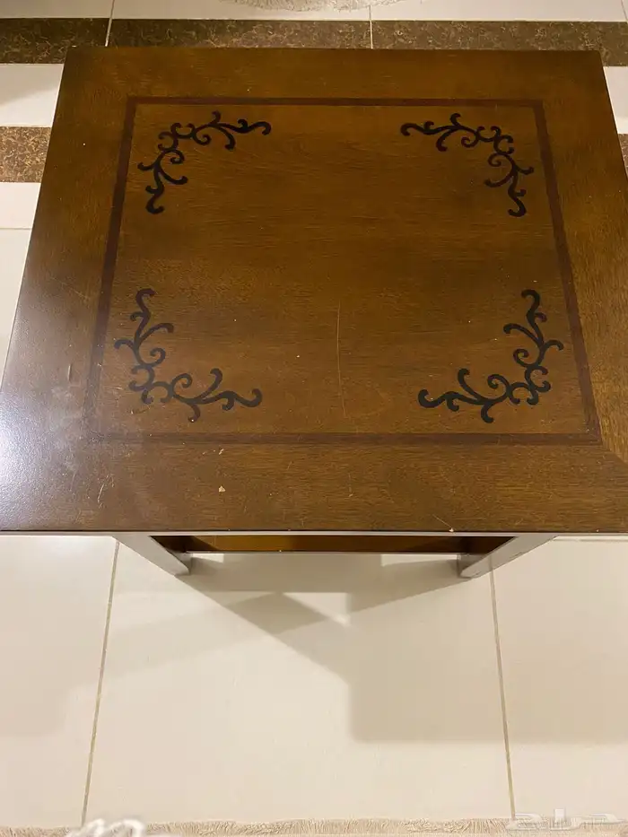 طاولة 4