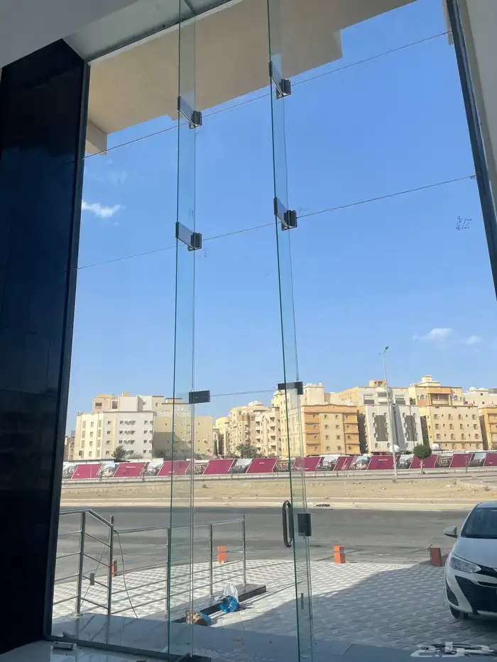معلم زجاج سكريت جده 9
