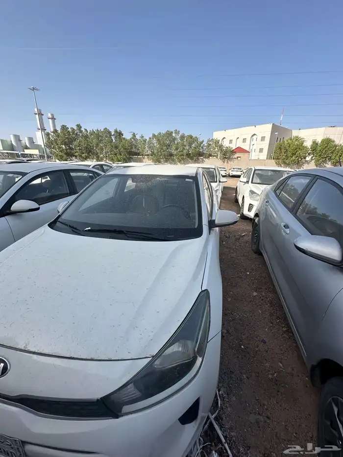 للبيع مجموعة من السيارات المستعمله ( البيع جمله فقط ) 3