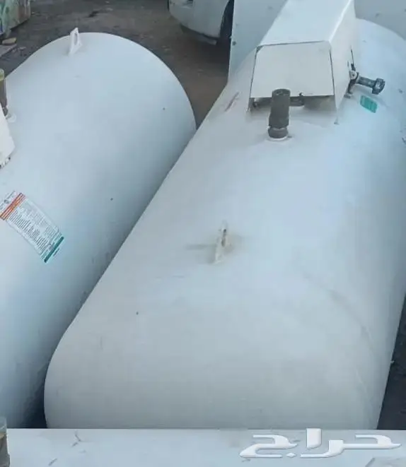 خزانات غاز 2000 لتر موديل 2008 0