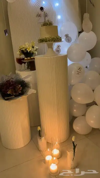 عرض ب150 طاولات وستاند 3