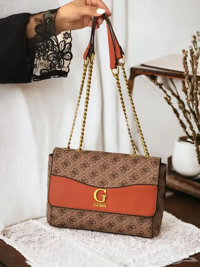 جديدنا شنط GUESS عرض اليوم الوطني 135ريال 9