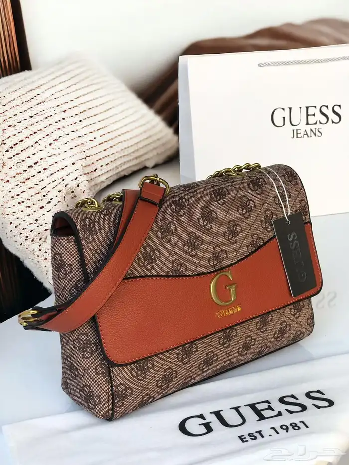 جديدنا شنط GUESS عرض اليوم الوطني 135ريال 7