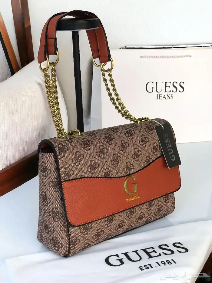 جديدنا شنط GUESS عرض اليوم الوطني 135ريال 6