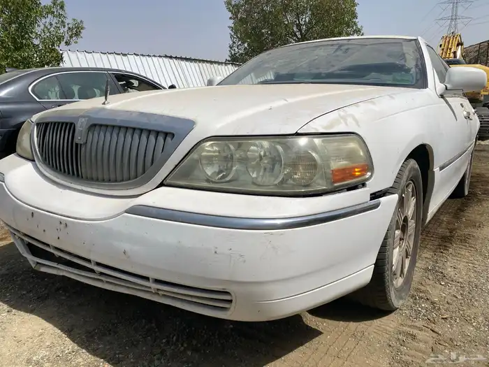 لينكون تاون كار 2007 تشليح قطع 12