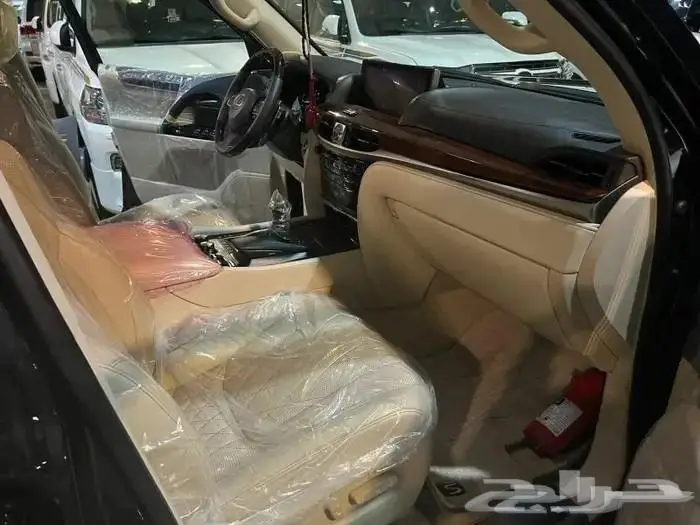 لكزس LX570 بلاك اديشن 2020 9