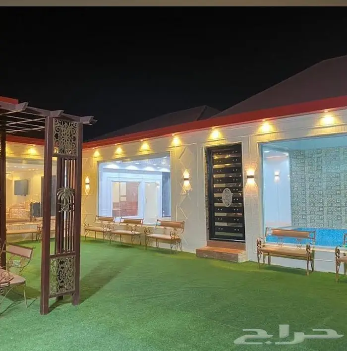 استراحه كبيره قسمين اللعاب مائيه ومسابح 3