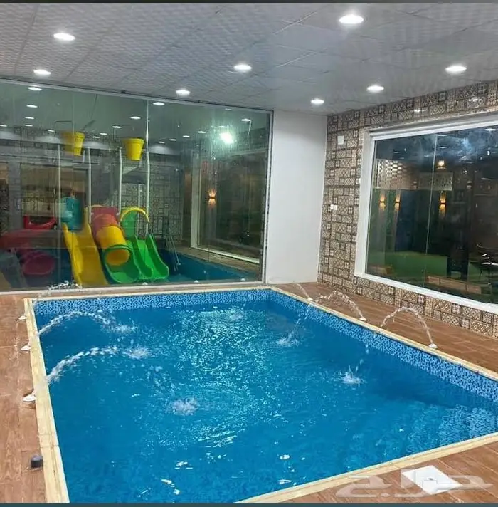 استراحه كبيره قسمين اللعاب مائيه ومسابح 10