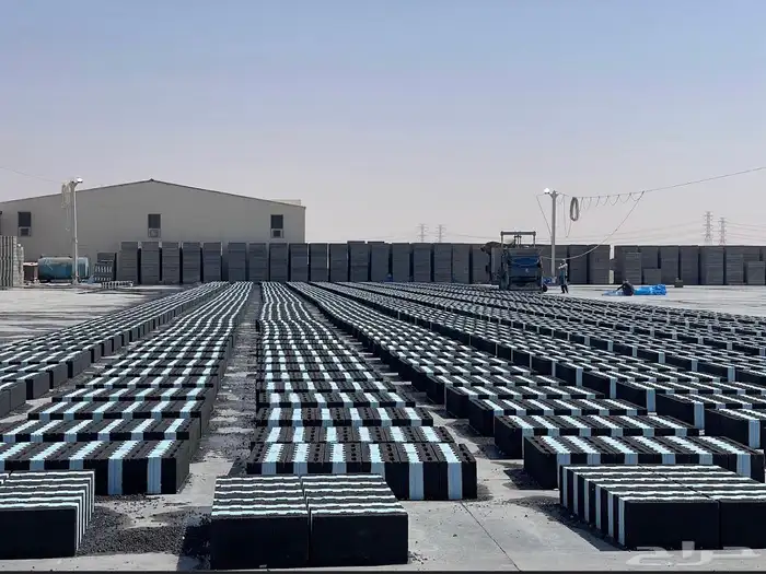 خرسانة جاهزة بلك بركاني وعادي 12