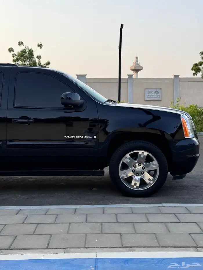 يوكن XL 2008 بدون دبل 23