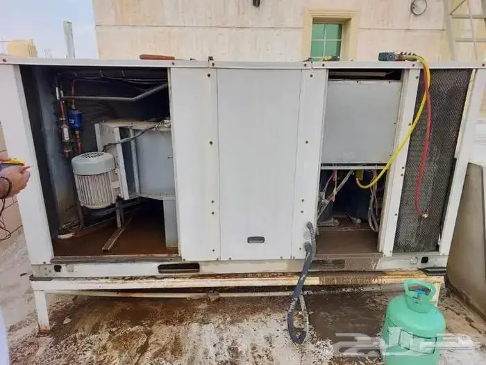 Maintenance of split air conditioners central package 17