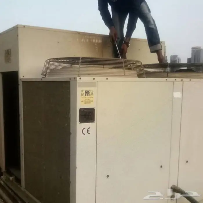 Maintenance of split air conditioners central package 14