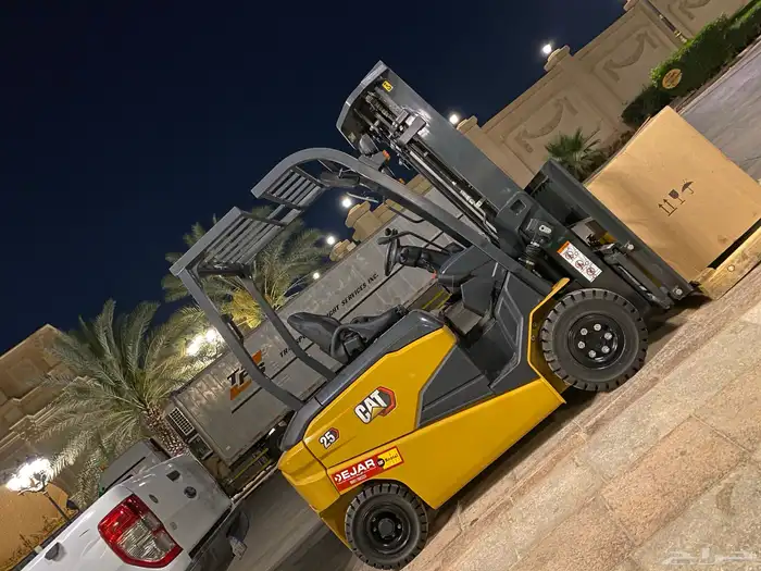كرينات سطحات روافع للايجار 3