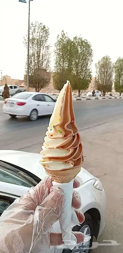 سيارت ايسكريم للتوصيل مناسبات شليهات استراحات منازل 9
