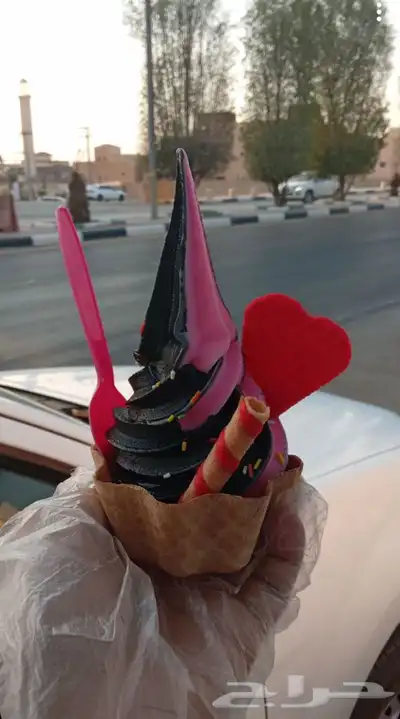 سيارت ايسكريم للتوصيل مناسبات شليهات استراحات منازل 5
