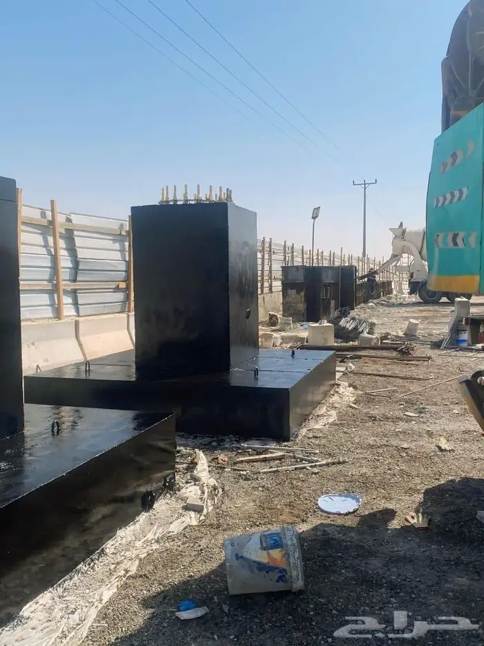 حواجز خرسانيه مناهيل 4