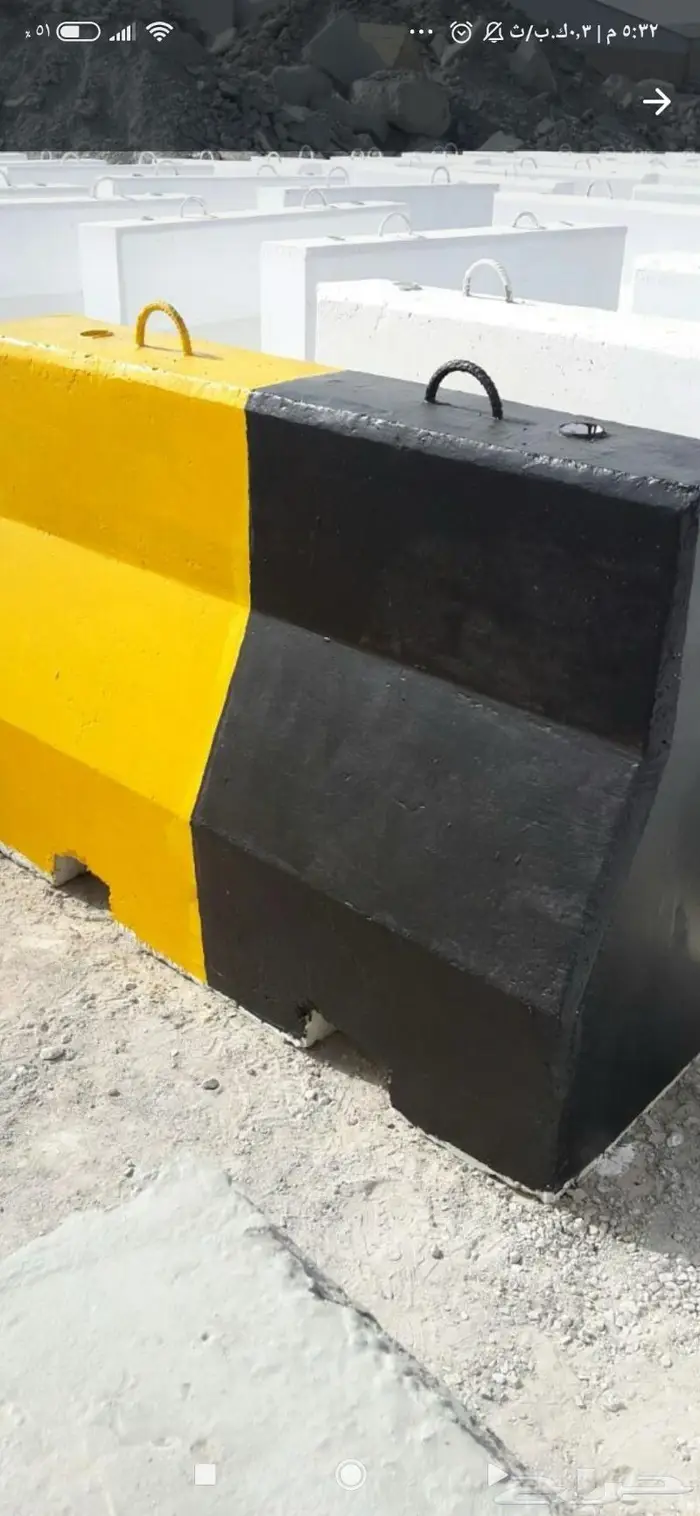 حواجز خرسانيه مناهيل 21