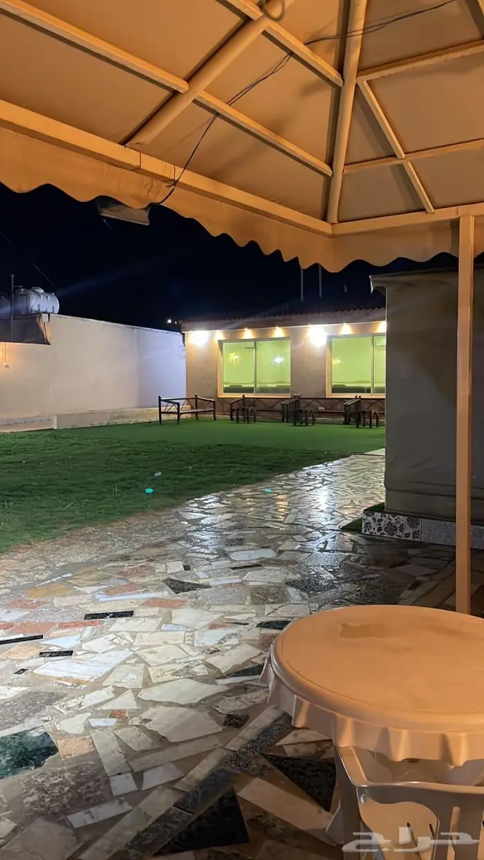 استراحه للايجاراليومي بالبدائع بين دوار بنك البلادوقصر سمو 0