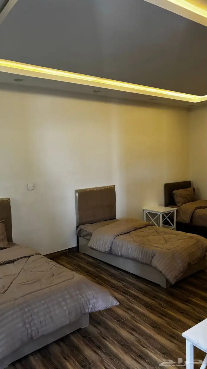 شاليه ب استيج مضيء للحفلات والمناسبات 4